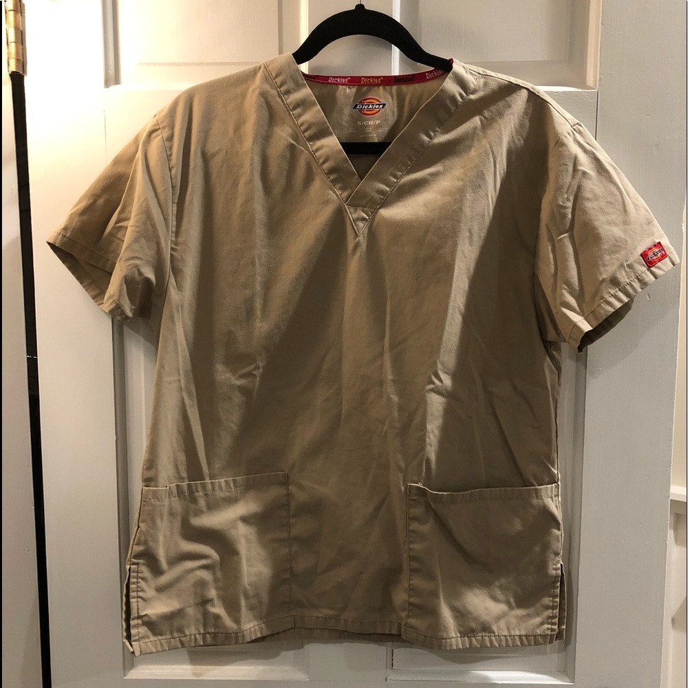 Women’s v-neck scrub top